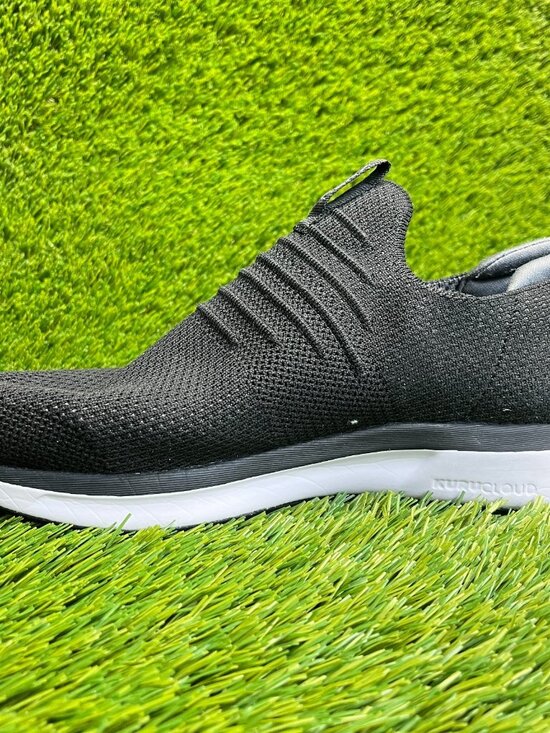 Kuru Atom Mens Size 8 Black White Gray Athletic Walking Slip On Shoes Sneakers main image 4